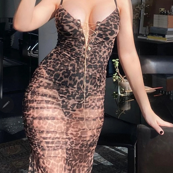 NWOT LEOPARD CHAIN DRESS FROM FASHION NOVA - Picture 2 of 7